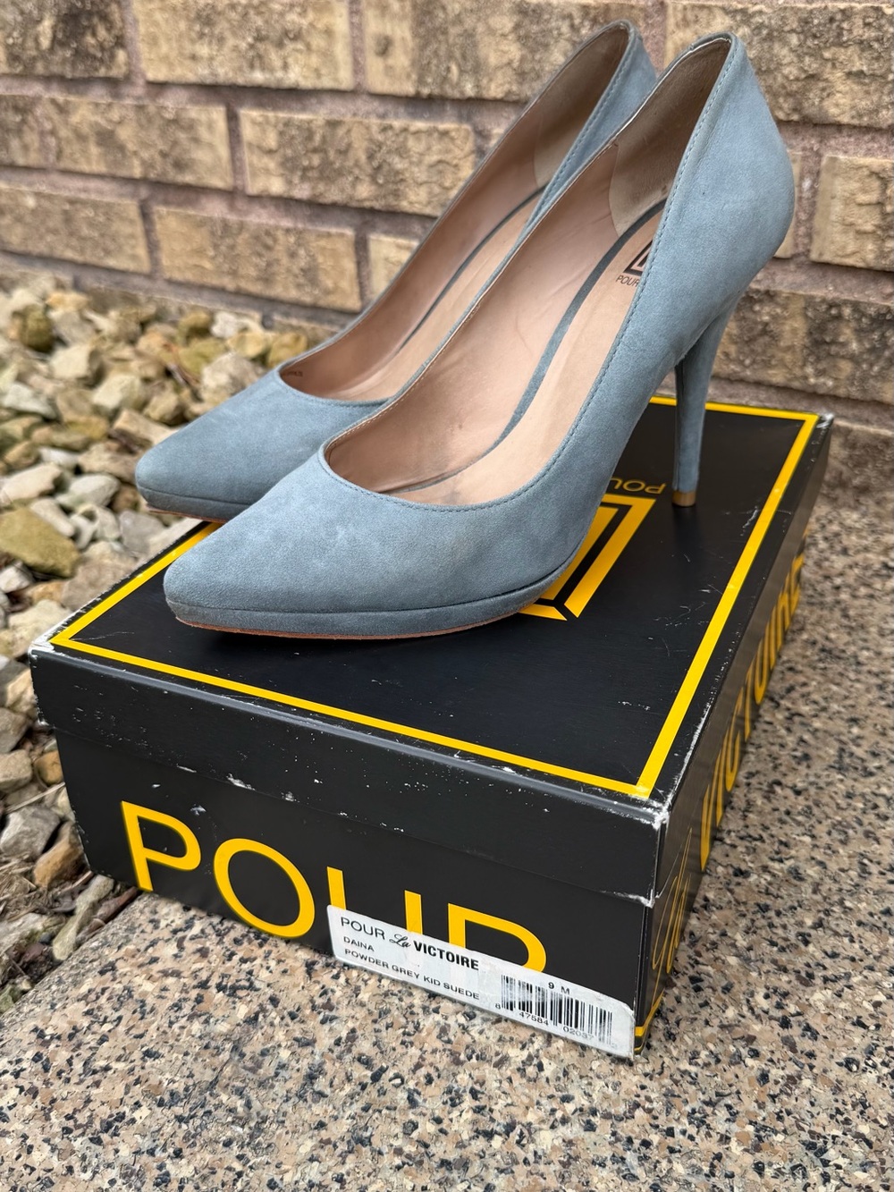 Pour La Victoire Grey Suede Pointed-Toe Heels